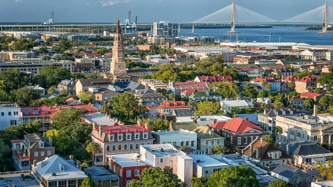 Charleston: A Walk Through History
