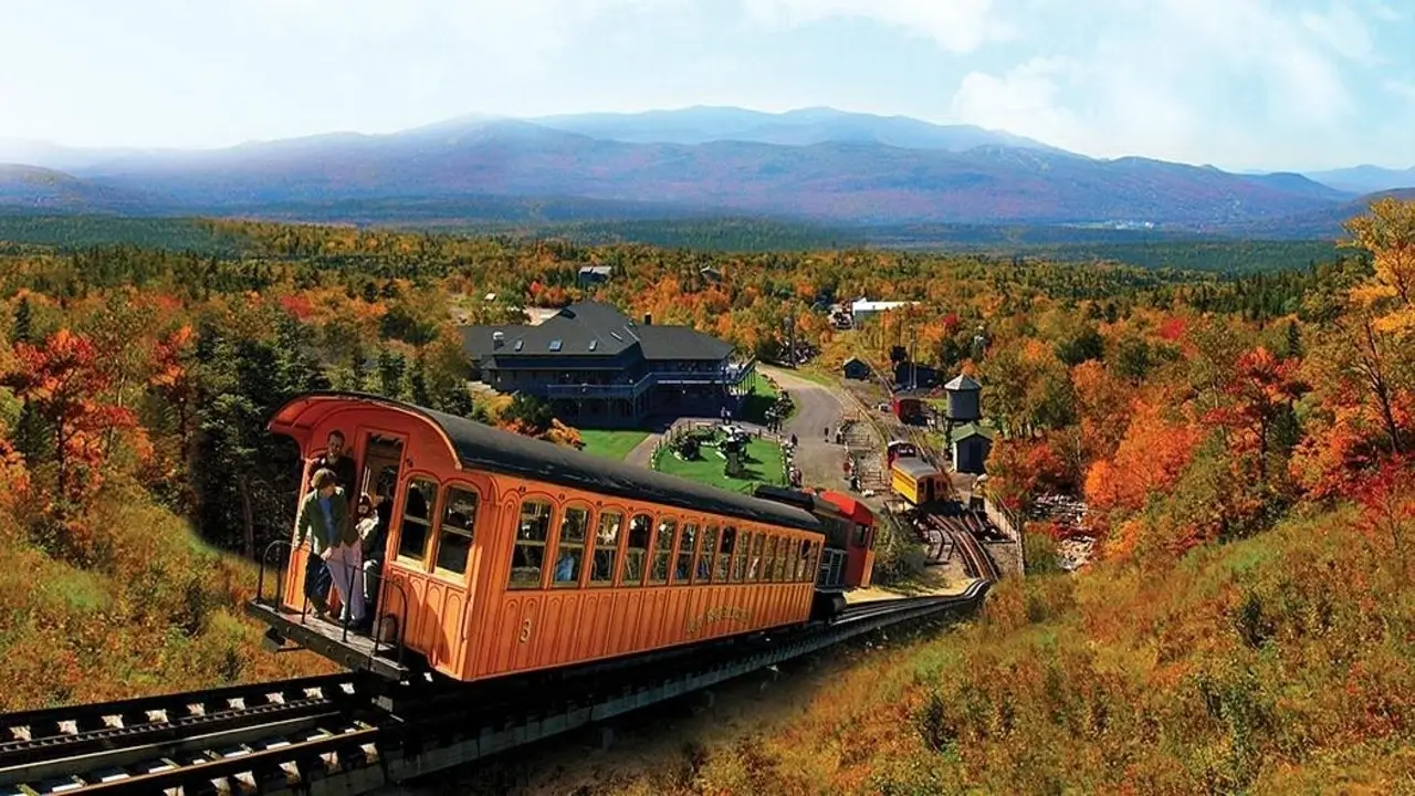 Mount Washington Cog Railway: A Vertical Symphony of Landscapes