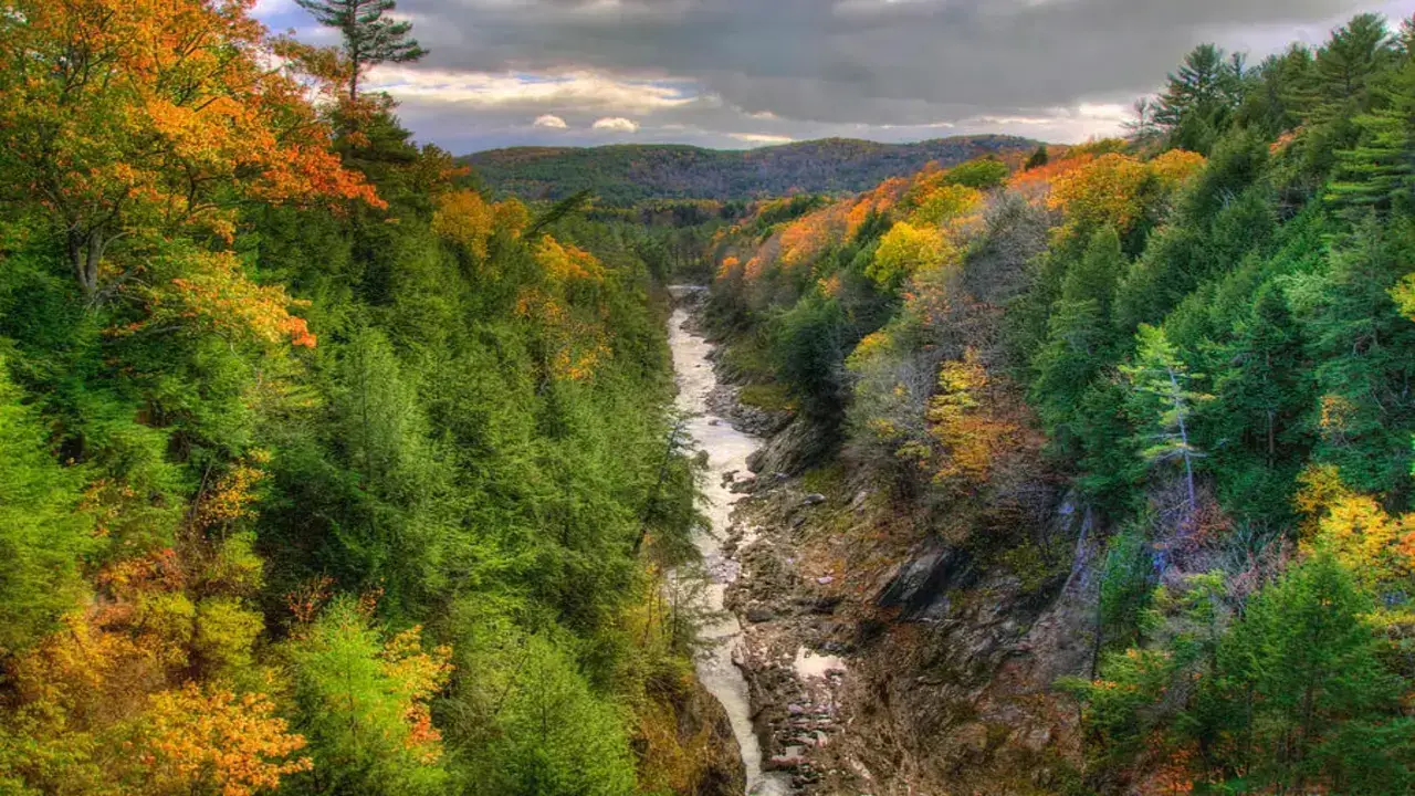 Quechee: Nature's Marvel in Central Vermont