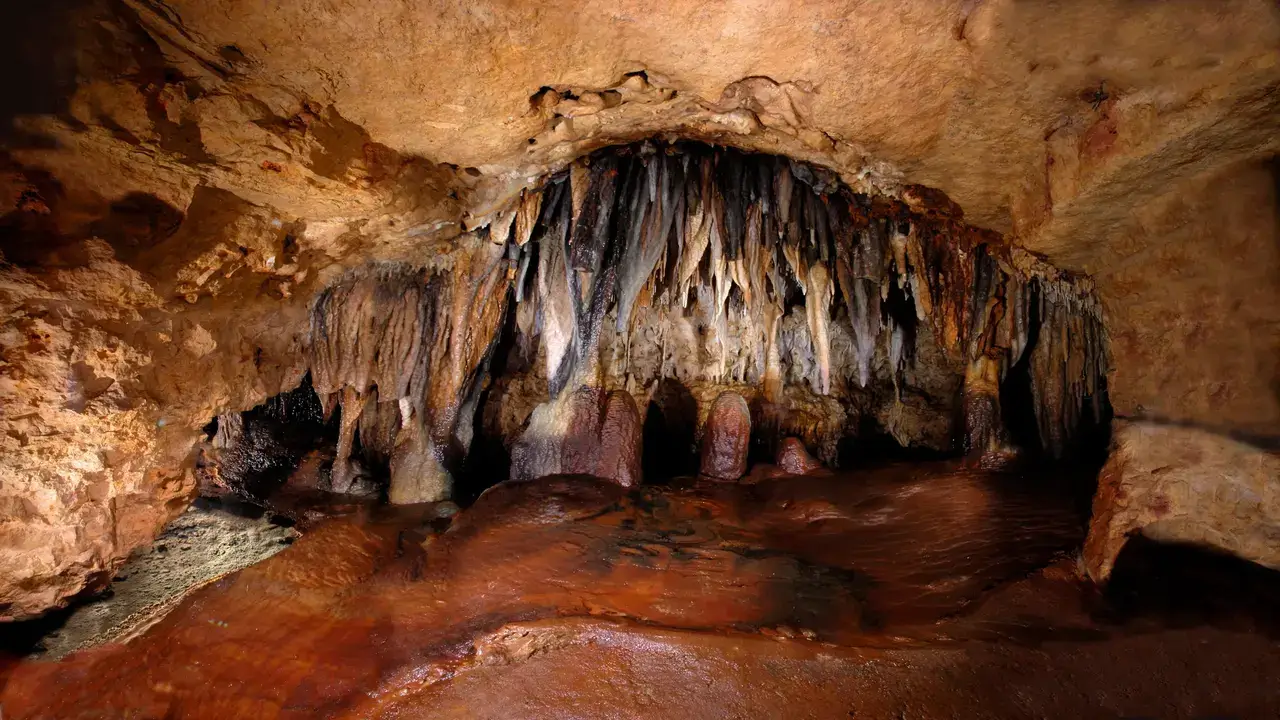 Cave of the Mounds